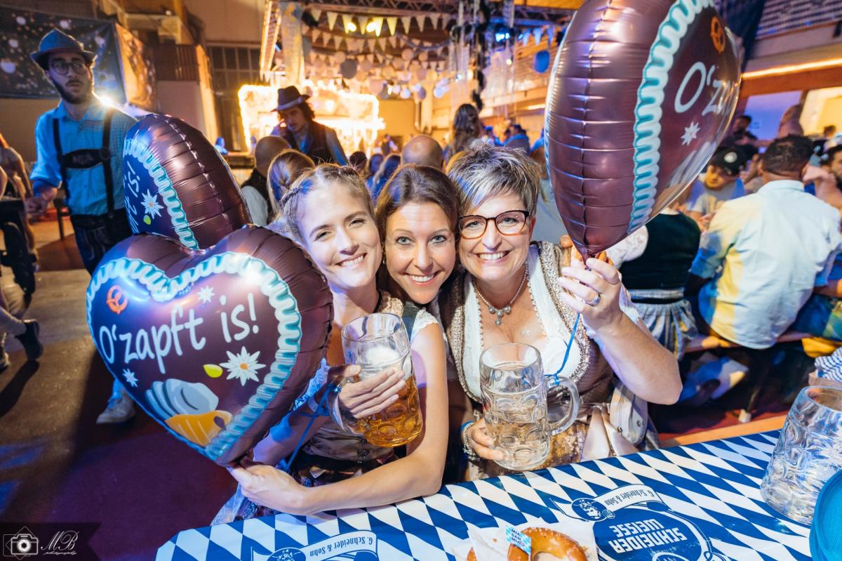 KET - Kultur & Eventhalle Tuggen - Oktoberfest March